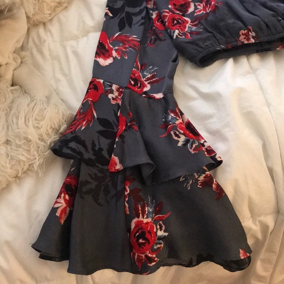 floral blouse! - Picture 3 of 3